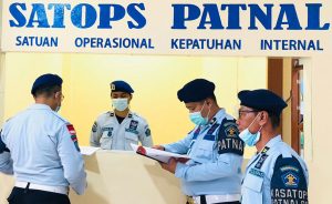 Tim Satopspatnal Sisir Blok Hunian Lapas Nunukan.