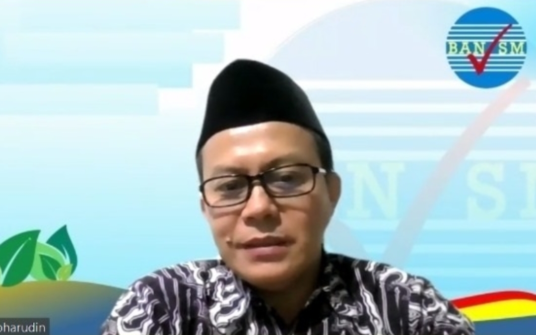 Dr. Toni Toharuddin, M.Sc