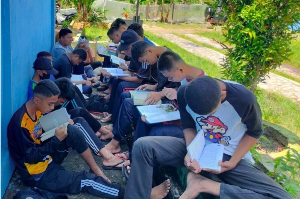 Anak TKI yang melanjutkan Sekolah Di Nunukan