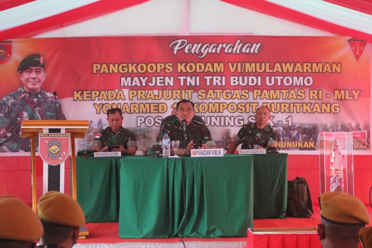 Pangdam VI Mulawarman Kunker Di Wilayah Perbatasan Indonesia.