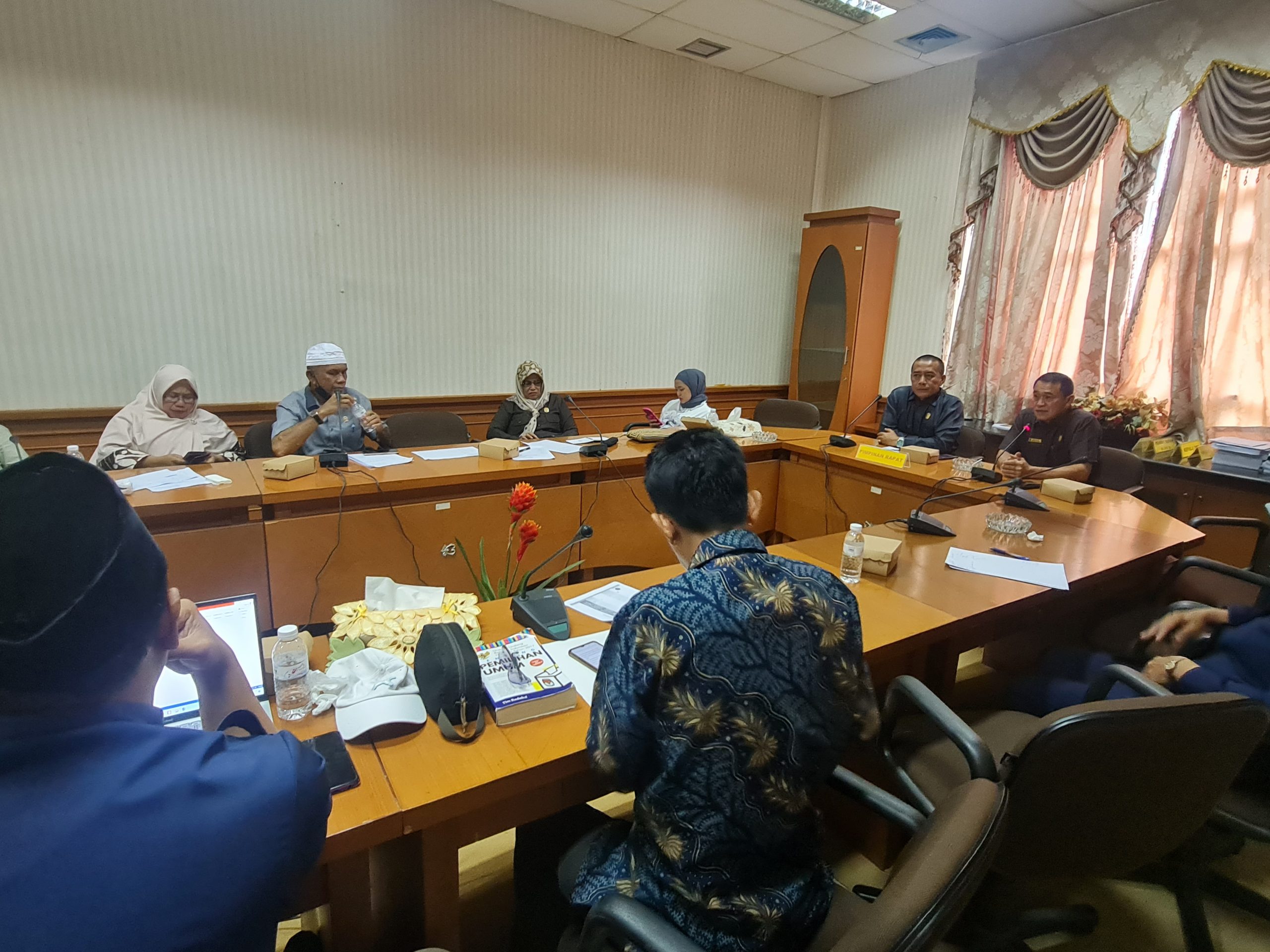 Rapat Dengar Pendapat antara DPRD dan KPUD Nunukan