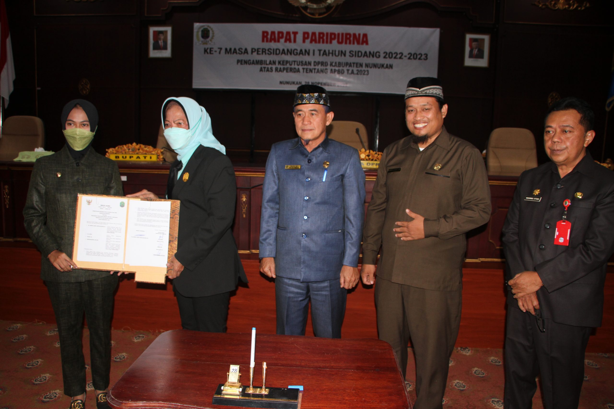 DPRD Nunukan Setuju Raperda APBD 2023 Disahkan Menjadi Peraturan Daerah.
