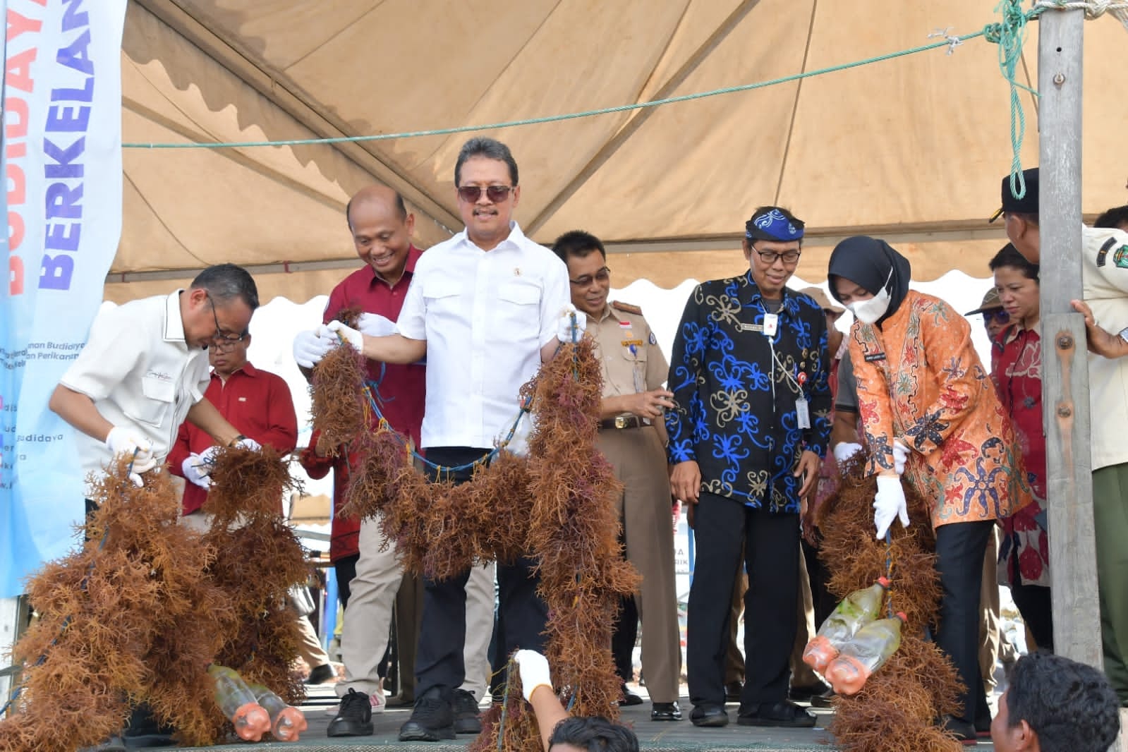 Menteri Kelautan dan Perikanan RI Kunjungi Budidaya Rumput Laut Nunukan.