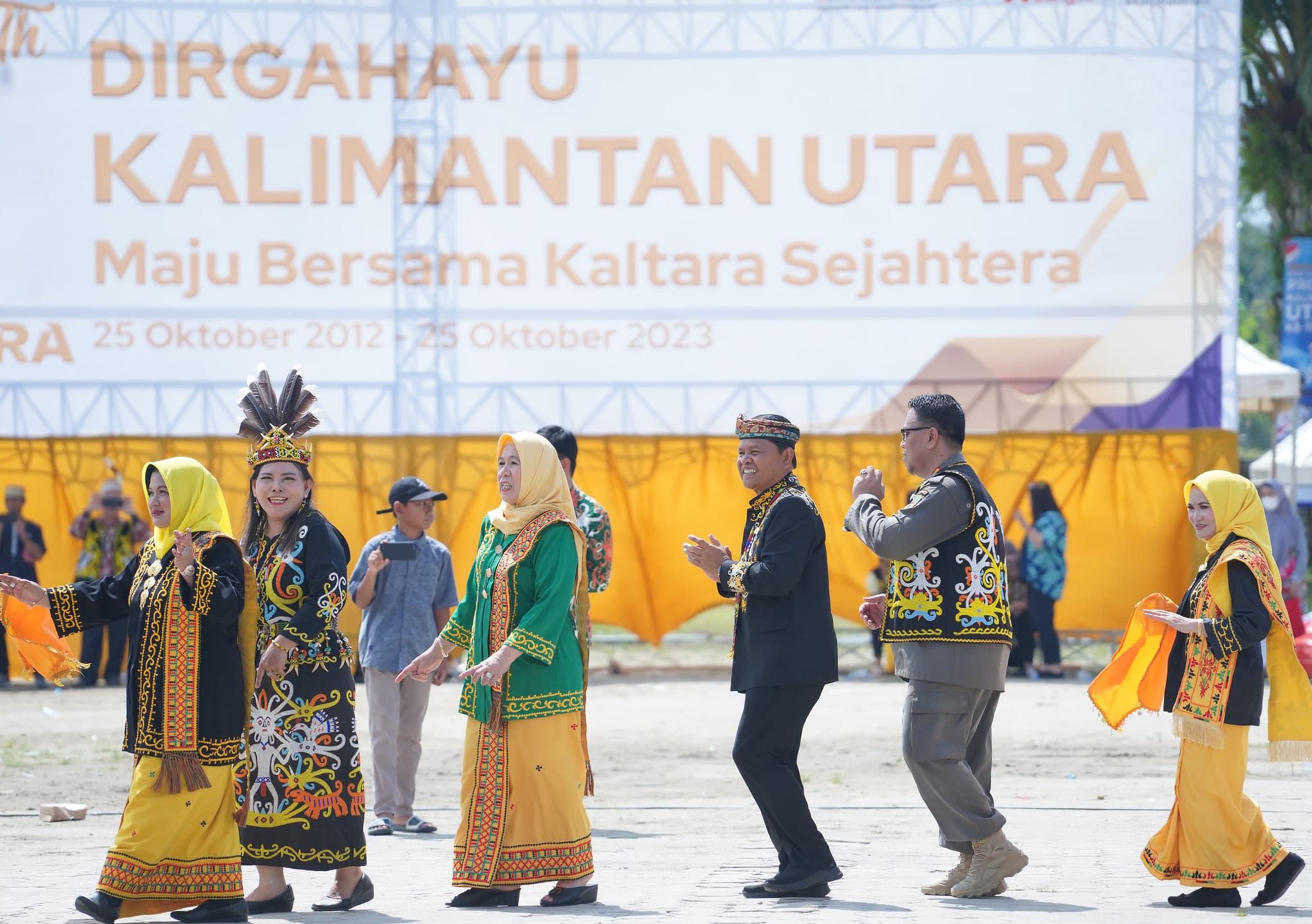 Wakil Bupati Nunukan Hadiri Upacara Peringatan HUT ke 11 Provinsi Kaltara1