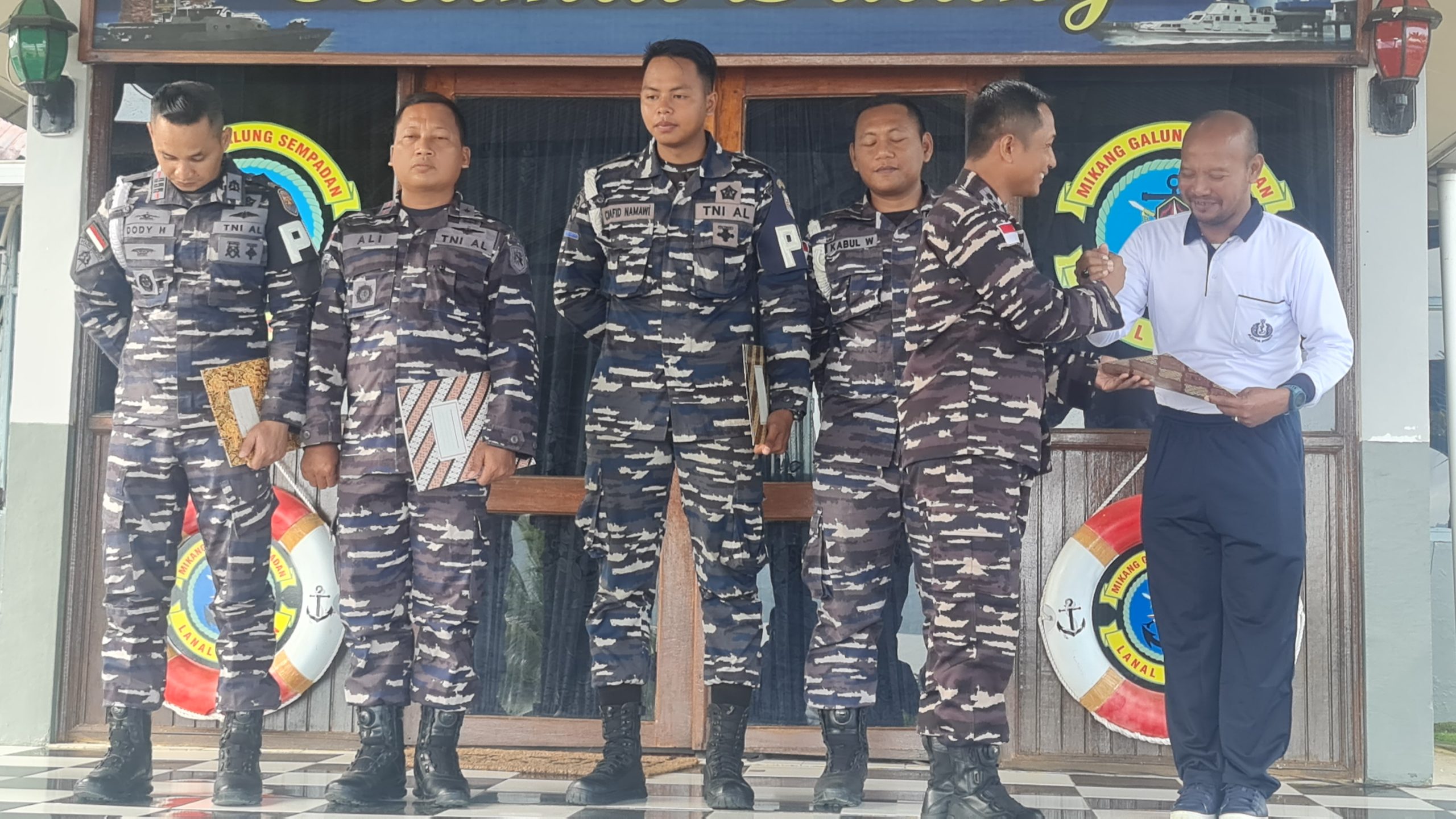 Personil TNI Angkatan Laut Nunukan yang meraih prestasi di Perbakin Cup Shooting Competition 2023.