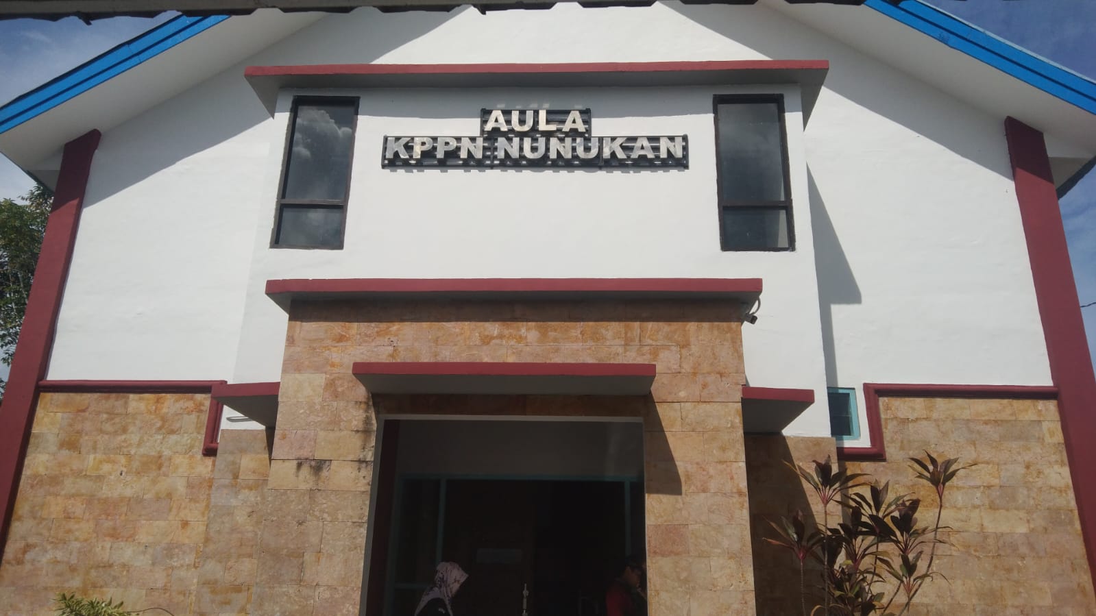 Gedung Lipat Kertas Suara Nunukan.