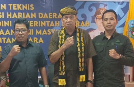 Ketua FKDM Nunukan dan Anggota FKDM Nunukan serta staf Kesbangpol Nunukan.