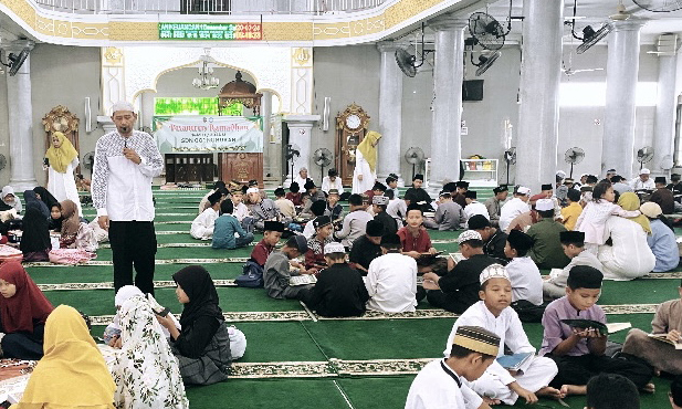 Pesantren Kilat yang digelar SD 001 di Masjid Al Mujahidin Nunukan.