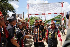Gubernur Disambut Tarian Serta Acara Adat, Mubes dan Ilau Dayak Okolod Jadi Sarana Promosi Kebudayaan