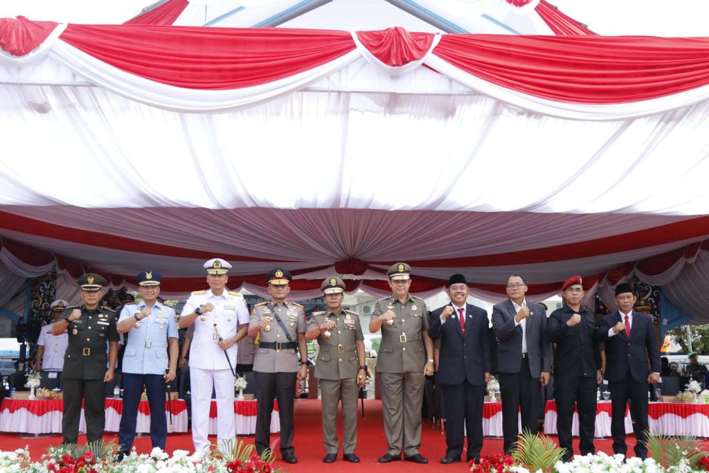 Gubernur Jadi Irup Hari Jadi Satpol PP, Satlinmas, dan PMK.