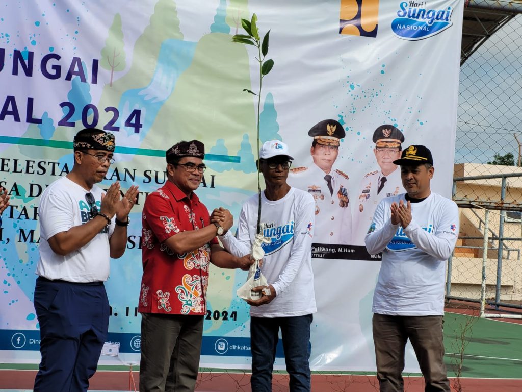 Peringatan Hari Sungai Nasional, Pemprov Libatkan Masyarakat Aksi Bersih Sungai.