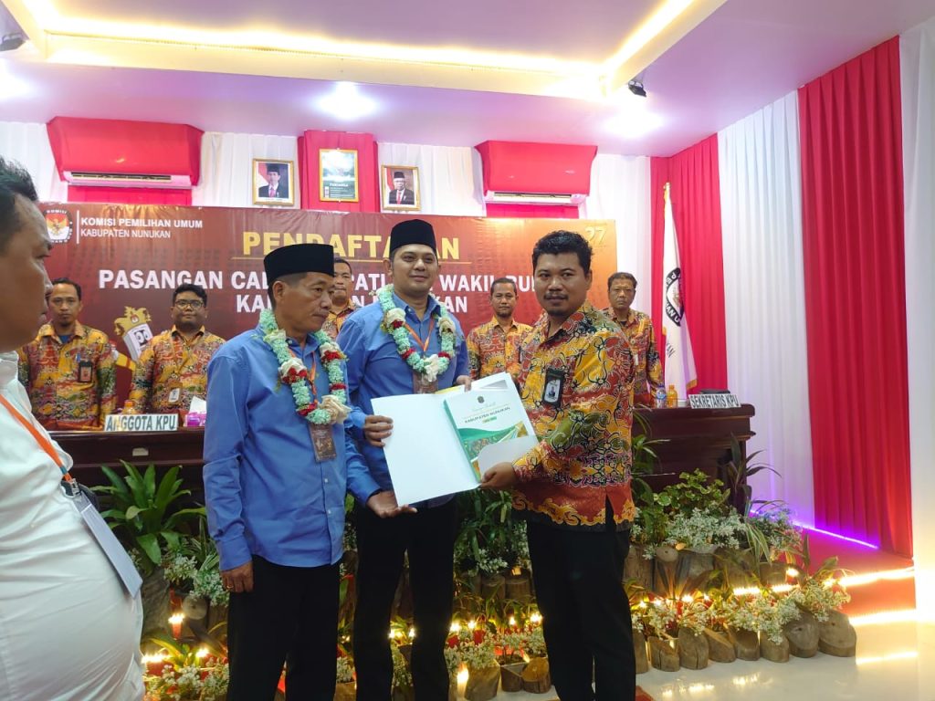 KPU Nunukan Sambut Pasangan GAAS Daftar Sebagai Calon Bupati Dan Wakil Bupati Nunukan.