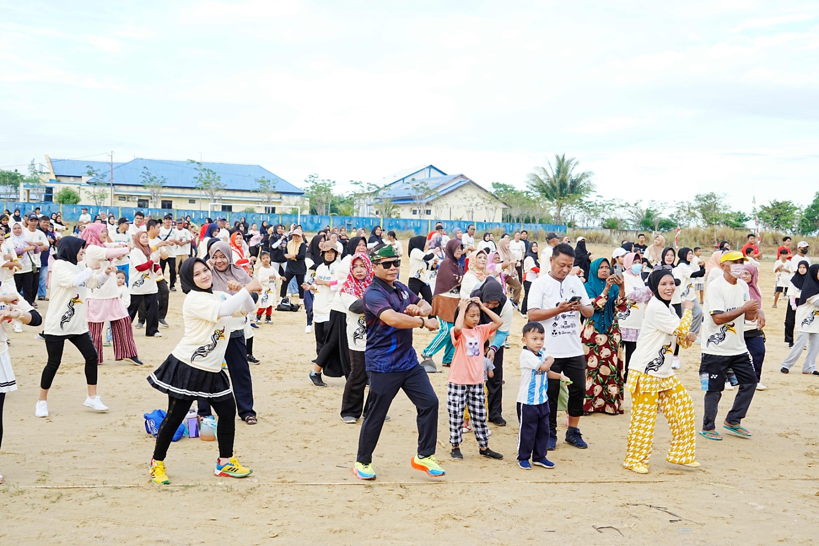 Gubernur Ajak Masyarakat Rutin Berolahraga