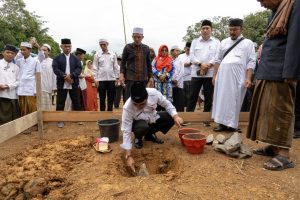 Pemprov Resmikan Peletakan Batu Pertama Gedung Asrama Ribaatul Al-Khairaat