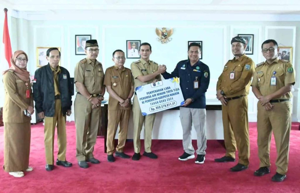Tirta Taka Serahkan Laba Bersih 2024 Sebesar RP 958 Juta Lebih Ke Pemkab Nunukan