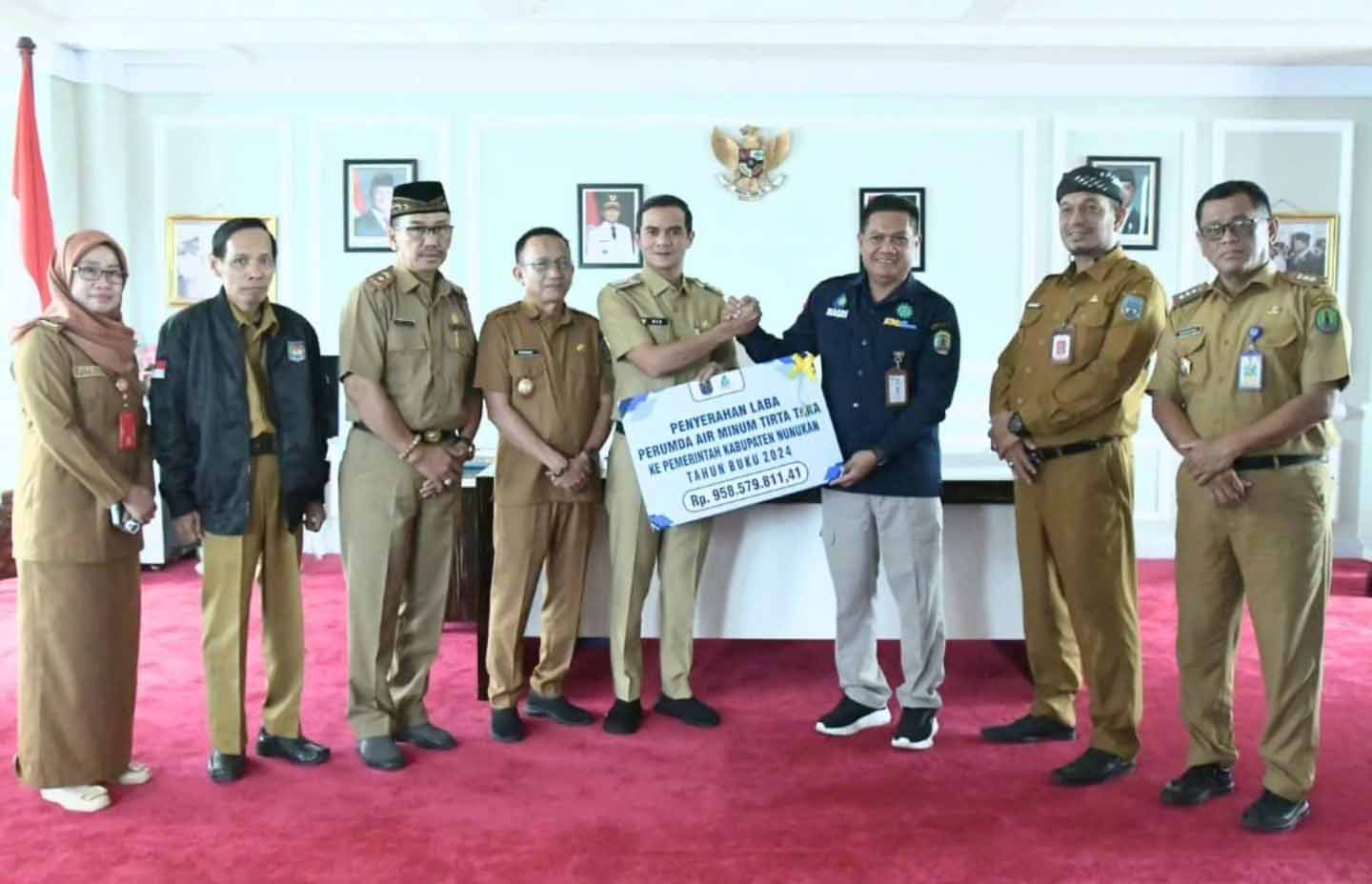 Tirta Taka Serahkan Laba Bersih 2024 Sebesar RP 958 Juta Lebih Ke Pemkab Nunukan