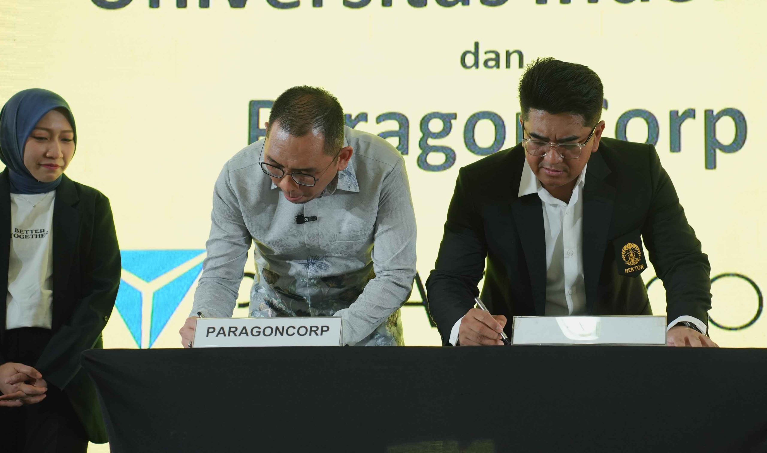 penandatanganan nota kesepahaman (MoU) dan beberapa perjanjian kerja sama yang berlangsung, Jumat (20/6/25) di Gedung Felfest UI 