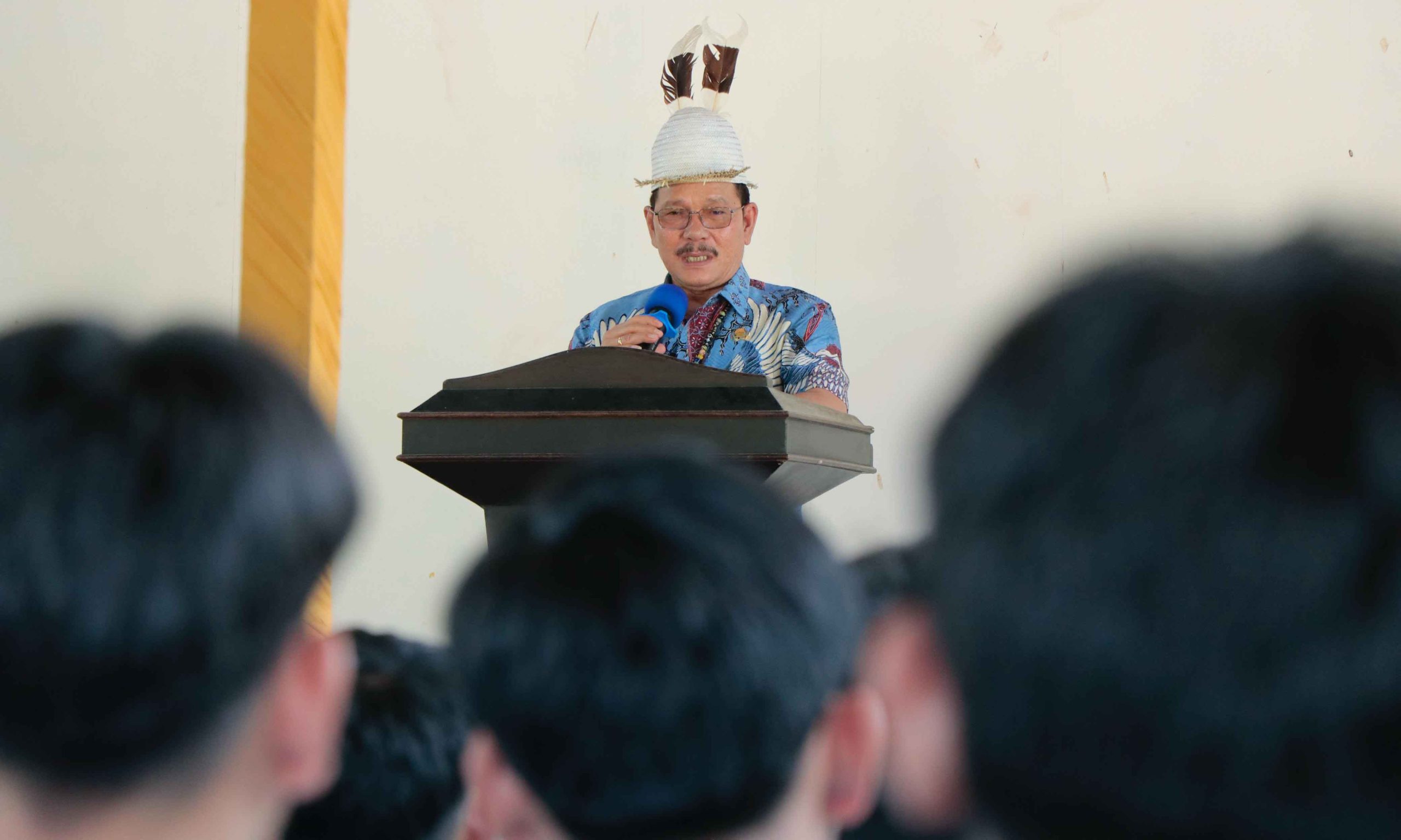 Wagub Ingkong Ala Letakkan Batu Pertama Pembangunan Gedung Serbaguna SMTK Long Bia