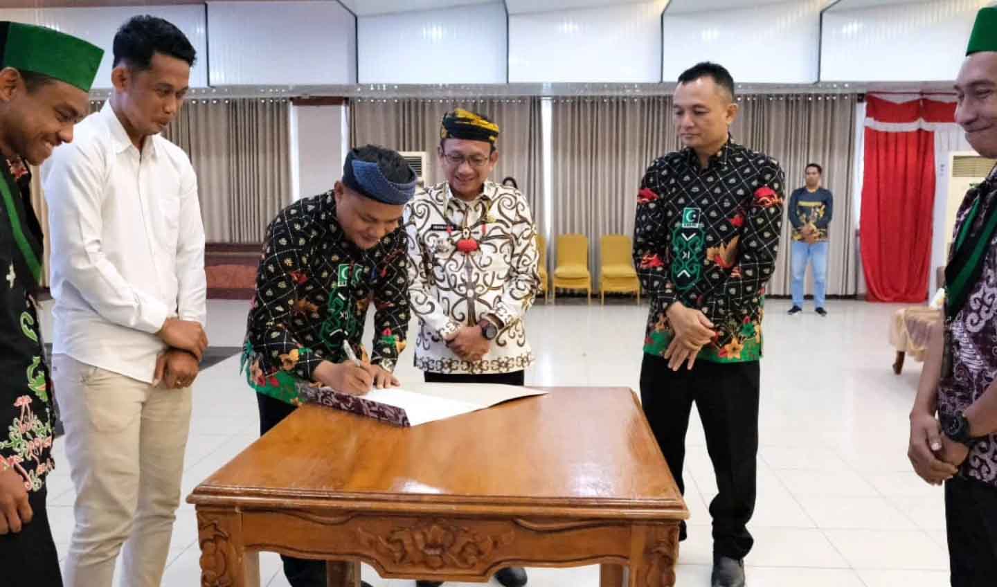 pelantikan Pengurus HMI dan Korps HMI Wati (KOHATI) Cabang Nunukan periode 2025–2026 yang digelar pada Jumat (11/7/2025) di Ruang Serbaguna Lt. V Kantor Bupati Nunukan.