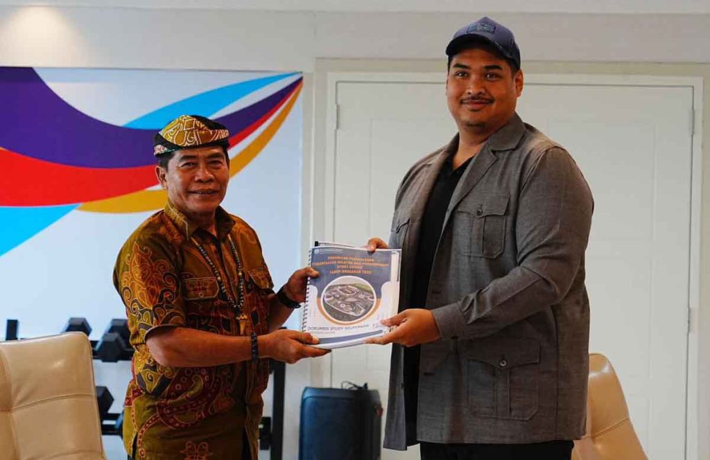 Gubenur Bahas Potensi Pengembangan Olahraga Bersama Menpora