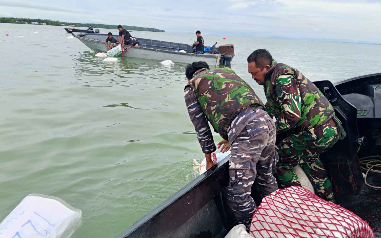 Speedboat Barang Tenggelam di Perairan Perbatasan RI –Tawau, Malaysia, Lanal Nunukan Lakukan Operasi SAR