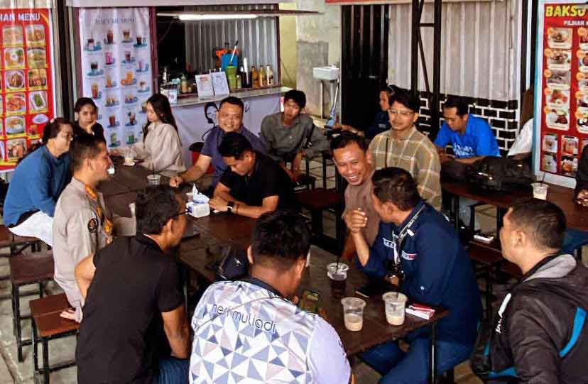Kabid Humas Polda Kaltara Silaturahmi dengan Wartawan di Tanjung Selor