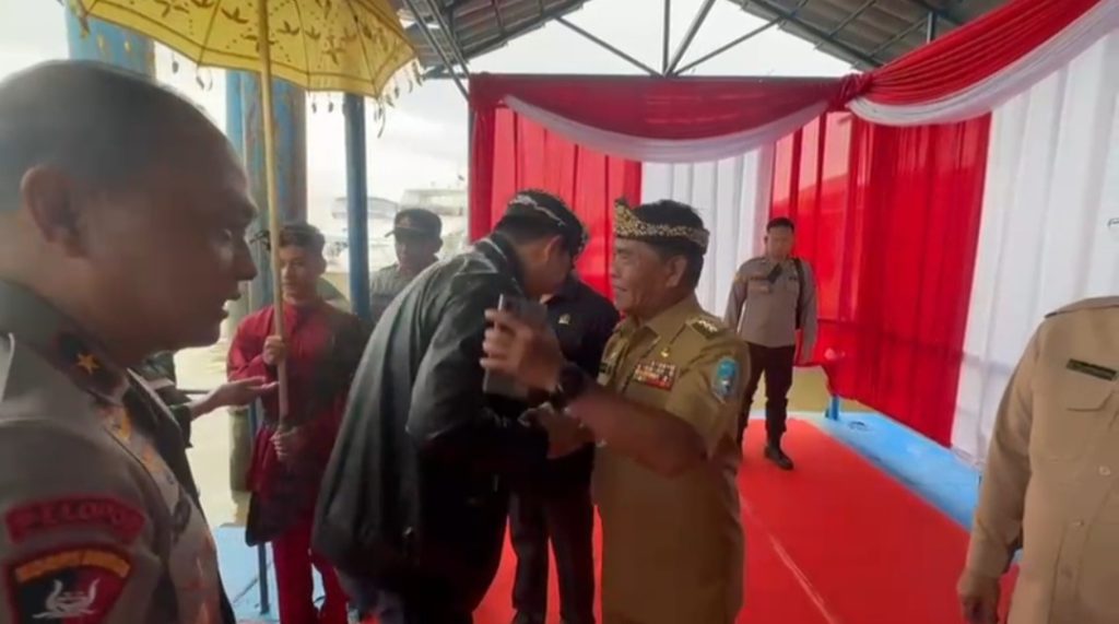 Disambut Gubernur hingga Tarian Adat, Kapolda Kaltara Baru Tiba di Bulungan
