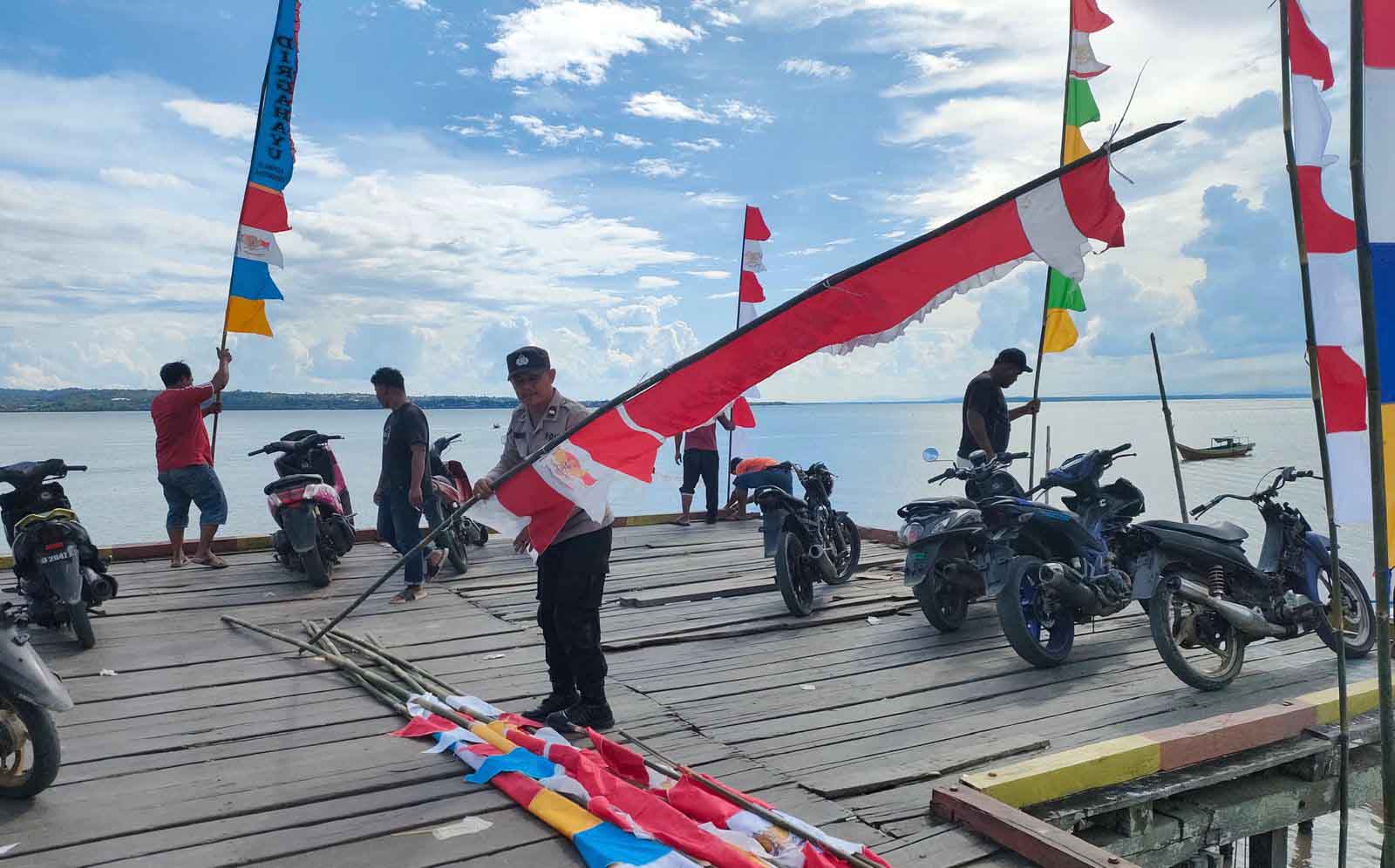 Jajaran Polsek Polres Nunukan Tebar Semangat Merah Putih Di Berbagai Wilayah Menjelang Hut Ri Ke-80