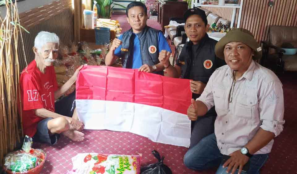 PWI Nunukan menyambangi Pak Kliwon (85) salah satu veteran pejuang Konfrontasi Indonesia - Malaysia