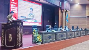 Sekretaris DPRD Nunukan, Drs. Muhammad Effendi menyampaikan Surat Keputusan DPRD Nunukan Nomor 9 Tahun 2025 Terntang Persetujuan Rancangan APBD Perubahan 2025.