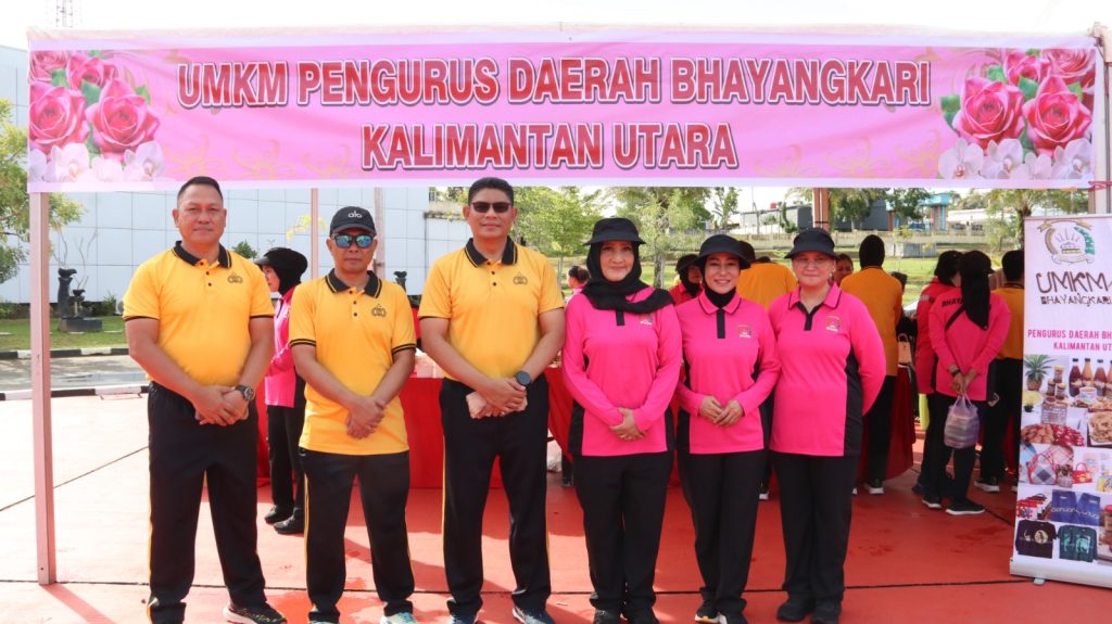 Polwan Polda Kaltara Gelar Olahraga Bersama dan Bazaar UMKM dalam Puncak Peringatan Hari Jadi Polwan ke-77