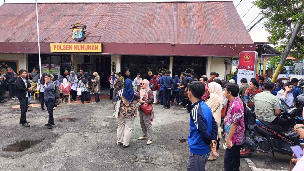 Antrian Panjang Pelayanan Rekomendasi Pembuatan SKCK di Polsek Nunukan