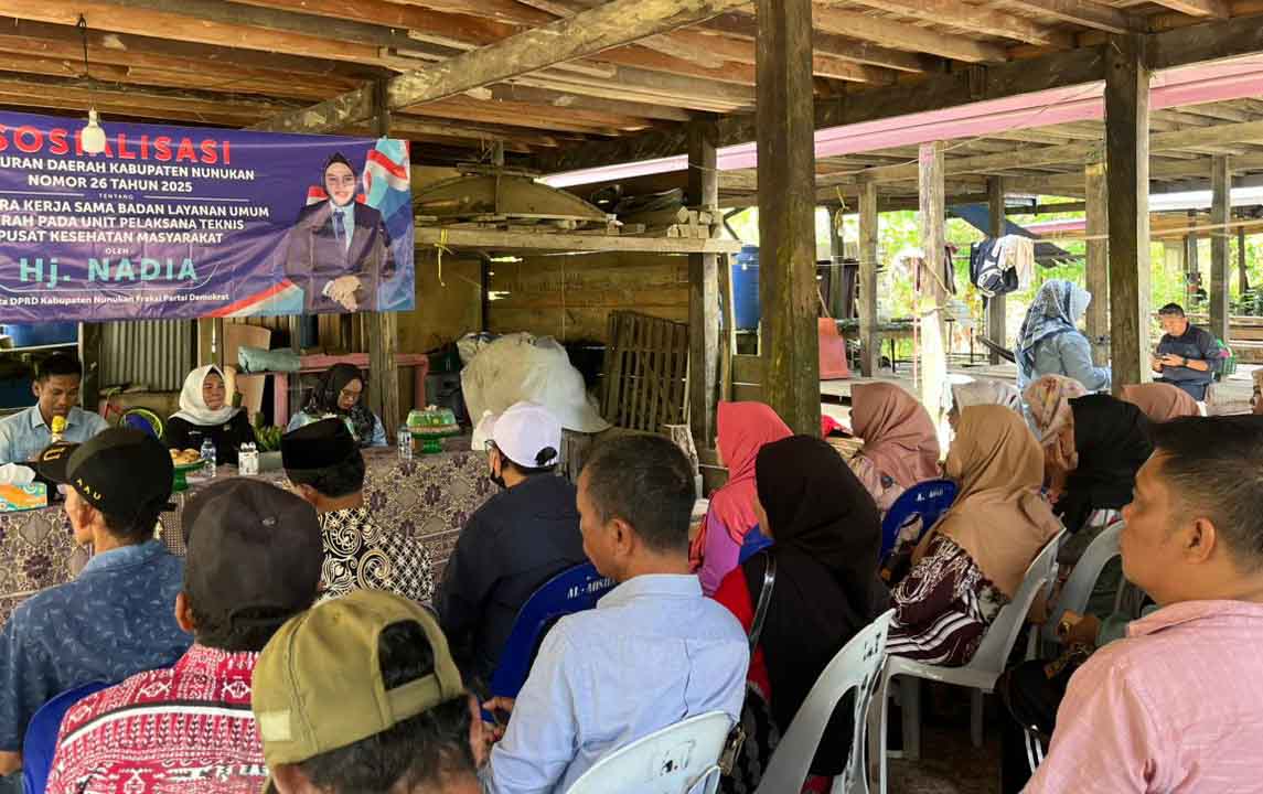 Kegiatan sosialisasi tersebut digelar di Desa Aji Kuning, Kecamatan Sebatik Tengah, Rabu (8/10/25), dan dihadiri oleh perangkat desa, tenaga kesehatan, serta masyarakat setempat.