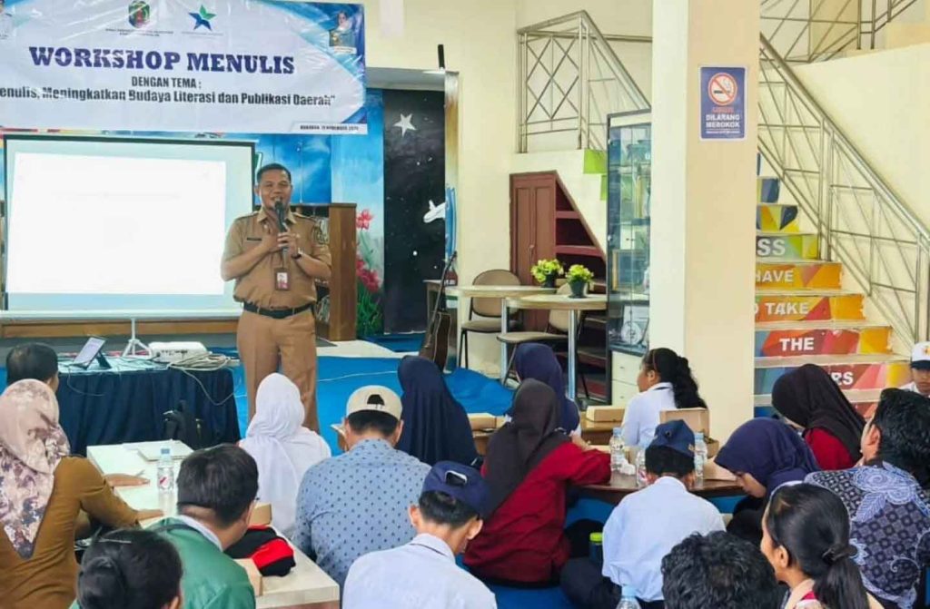 Gandeng Komunitas Yuk Menulis, Dinas Perpustakaan Nunukan Gelar Workshop Menulis