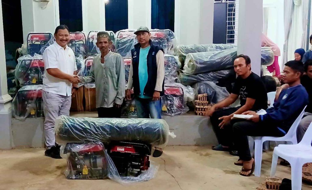 Dukung Sektor Perikanan, Ramsah Salurkan Bantuan Pokir untuk Nelayan Sebatik