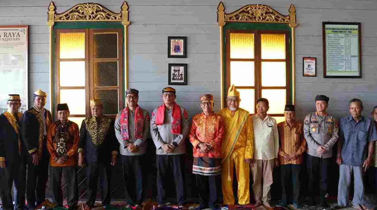 Perkuat Sinergi, Kapolda Kaltara Bersilaturahmi dengan Tokoh Adat Kesultanan Bulungan