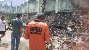 Curah Hujan Tinggi, Pagar SMP Negeri 1 Nunukan Nyaris Roboh, Komisi I Minta Pemkab Segera Atasi