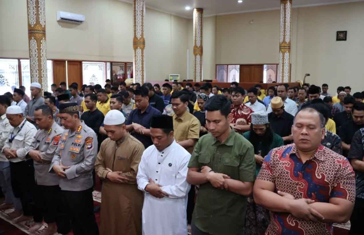 Polda Kaltara Berduka, Gelar Sholat Ghaib di Masjid Nur Aryaguna