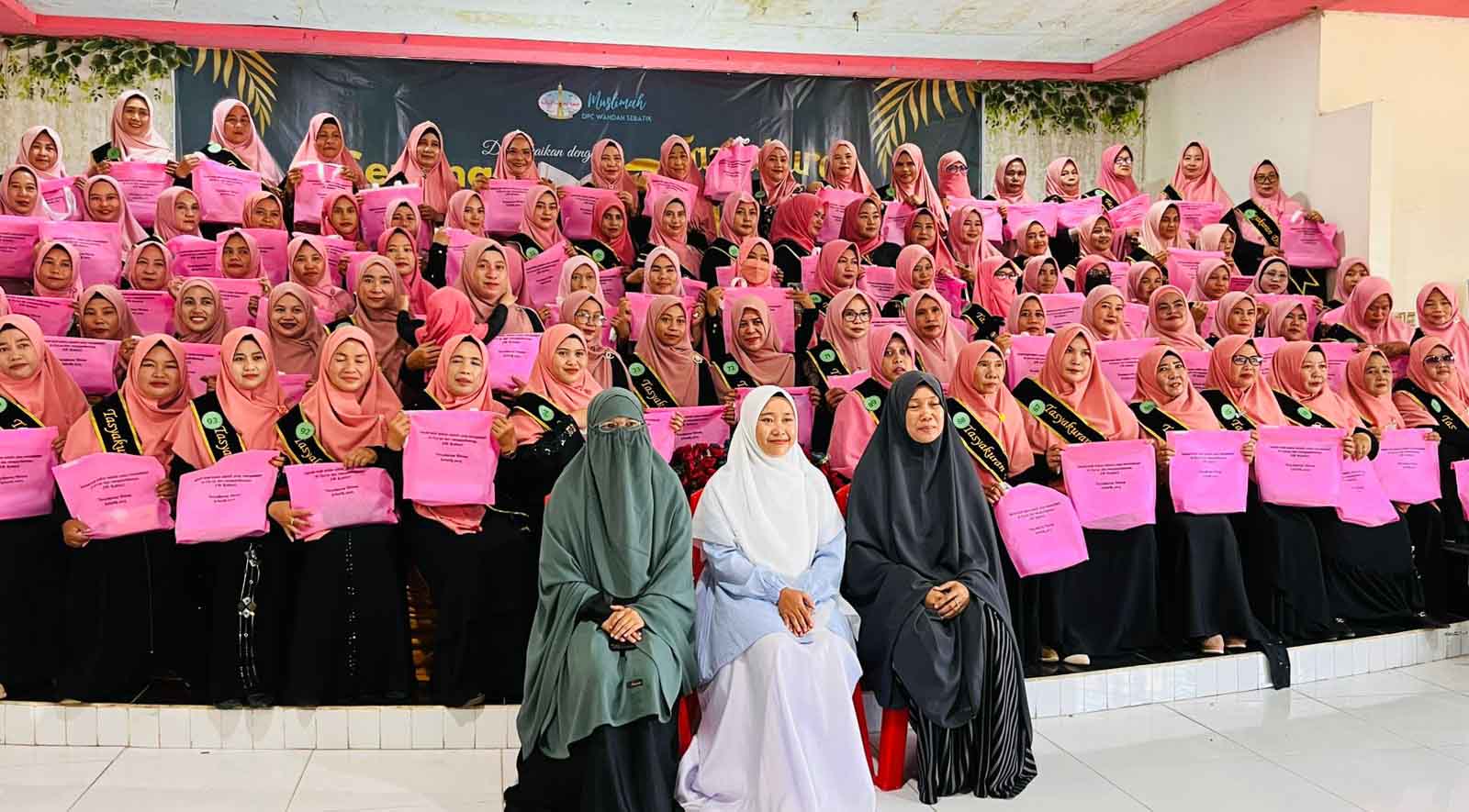 Seminar Al-Qur’an Muslimah Wahdah Sebatik, Hidup Berkah dengan Cahaya Al-Qur’an