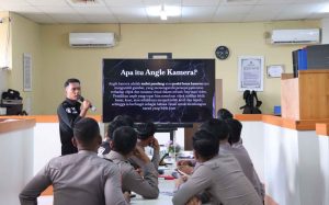 Bidhumas Gelar Pembekalan Kehumasan Pejabat PID Satker Ditbinmas Polda Kaltara