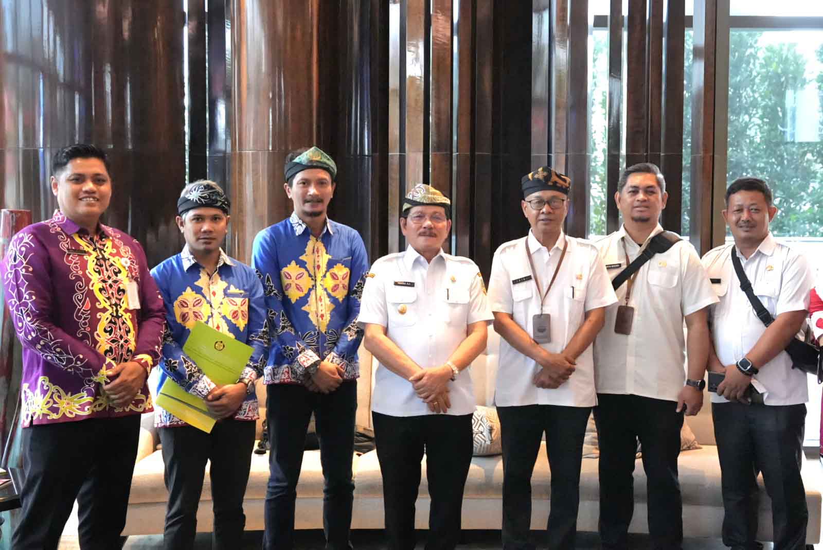 Wagub Apresiasi Ditjen EBTKE Kementerian ESDM Atas Bantuan PLTS di Kaltara