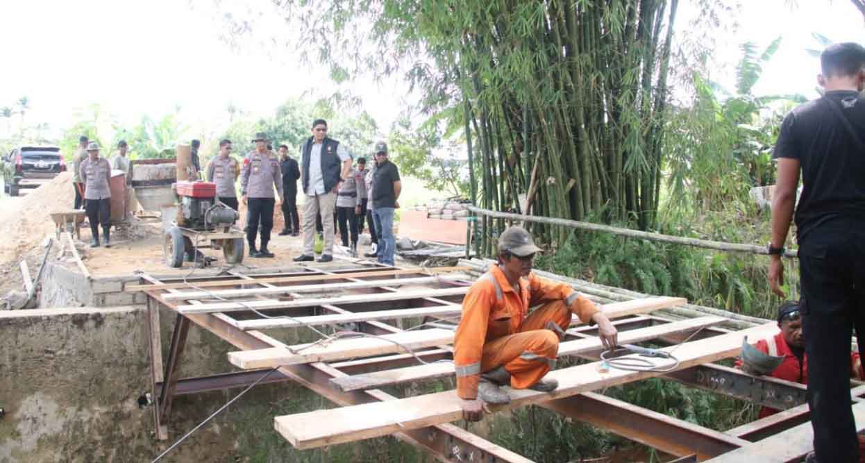 Peduli Pendidikan, Kapolda Kaltara Pantau Pembangunan Akses Jembatan Pelajar di Tarakan