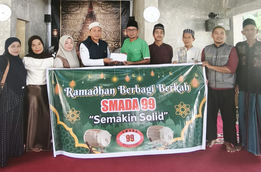 Smada 99 Berbagi Berkah Ramadhan, Bantu Pembangunan Tiga Masjid di Parepare