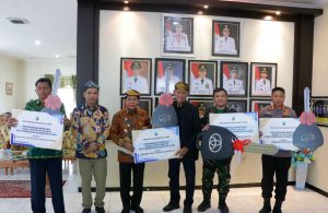 Pemprov Salurkan Hibah Kendaraan Operasional, Perkuat Sinergi Daerah