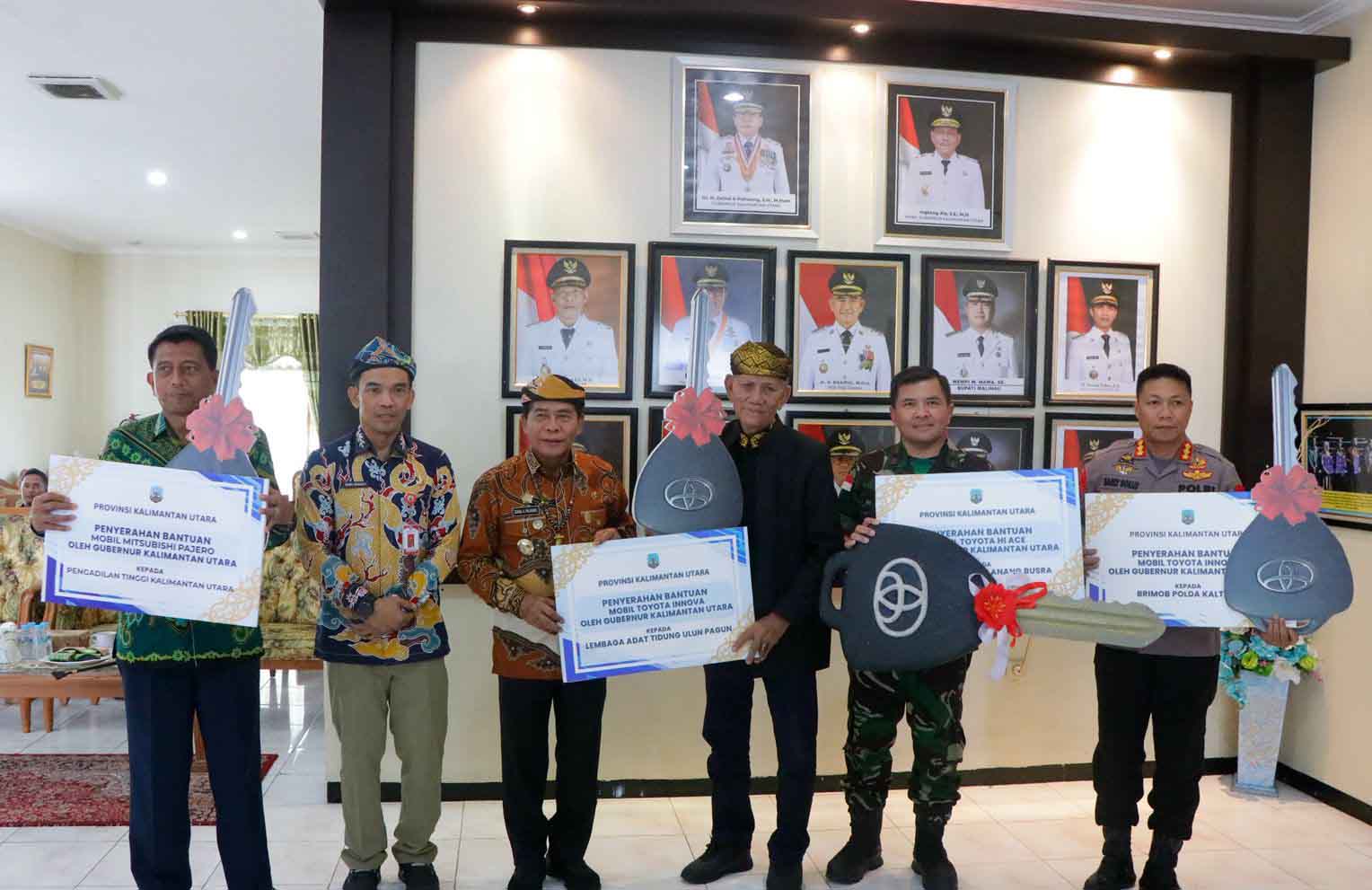 Pemprov Salurkan Hibah Kendaraan Operasional, Perkuat Sinergi Daerah