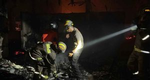Respons Cepat Polda Kaltara Padamkan Si Jago Merah di Kantor Bupati Bulungan
