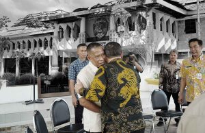 Wagub Tinjau Kantor Bupati Bulungan Pasca Kebakaran, Sampaikan Keprihatinan