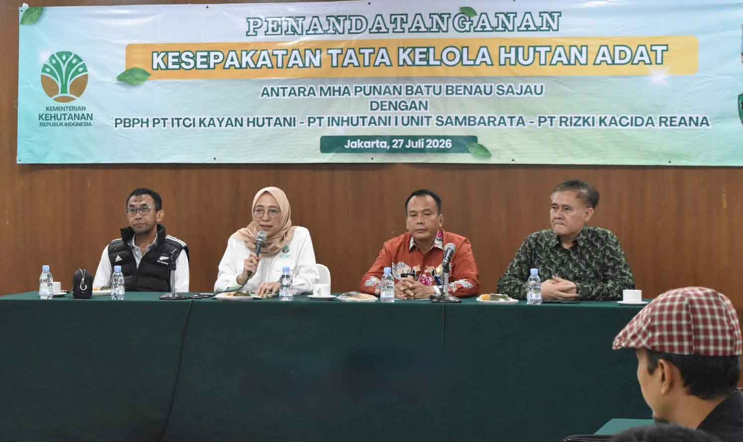 Bulungan Jadi Pilot Project Nasional, Tiga Perusahaan PBPH Teken MoU Kelola Hutan Adat Punan Batu Benau Sajau
