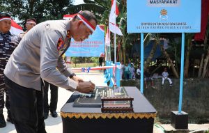 Kapolda Kaltara Resmikan Jembatan Merah Putih Presisi Sungai Cahaya Baru di Tarakan