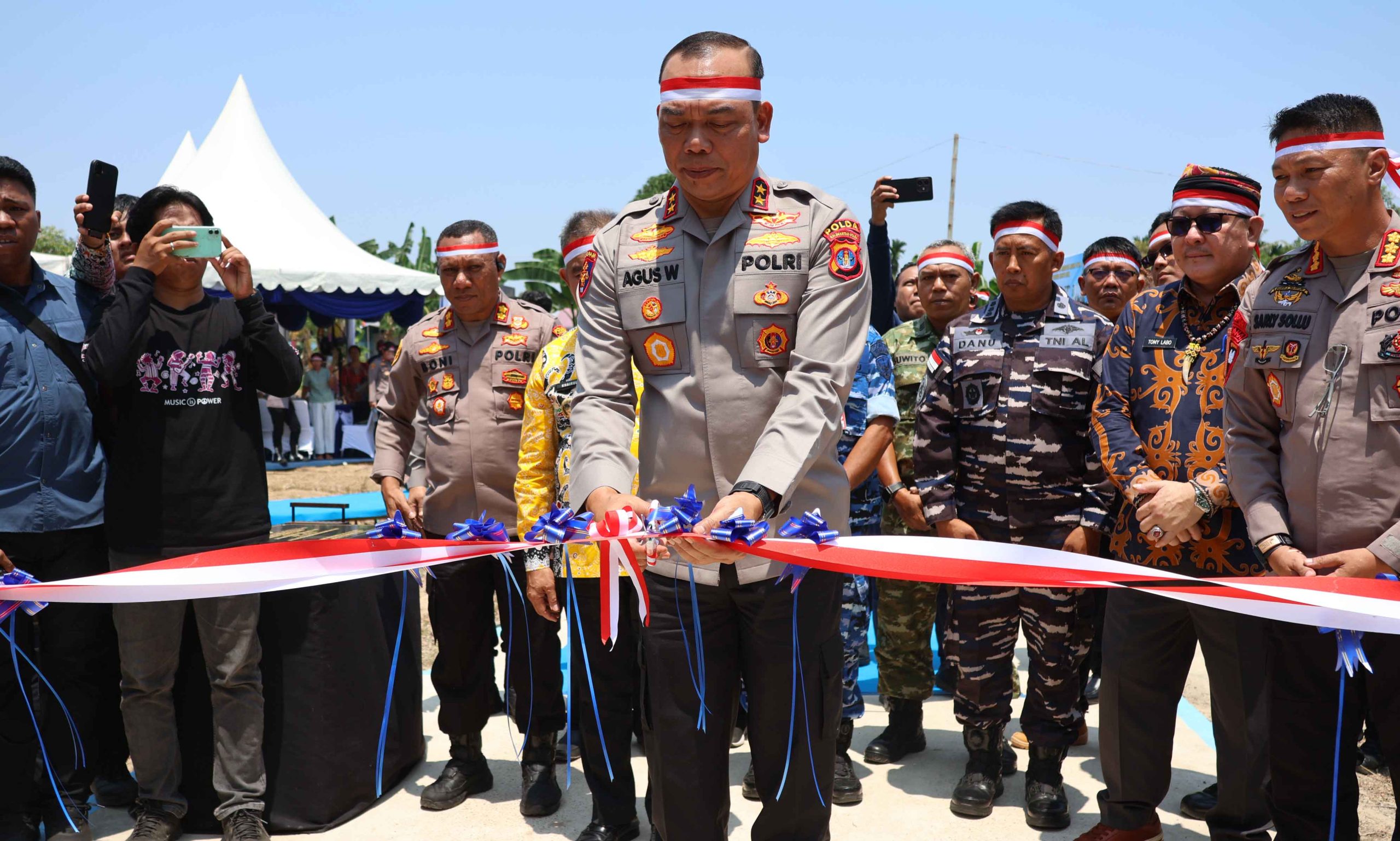 Kapolda Kaltara Resmikan Jembatan Merah Putih Presisi Sungai Cahaya Baru di Tarakan